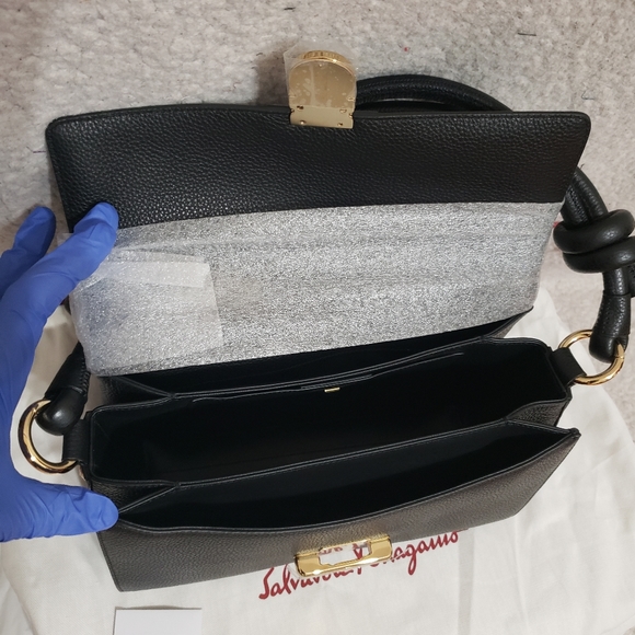 FERRAGAMO Glam Shoulder Bag - Picture 6 of 16